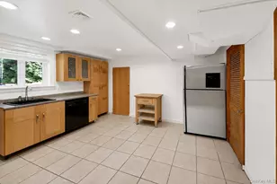 236 Westlake Dr, Valhalla, NY 10595 - Photo 33