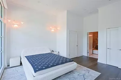 100 Garvies Point Road #1024, Glen Cove, NY 11542 - Photo 13