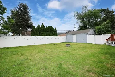 41 Cambria Road, Syosset, NY 11791 - Photo 27