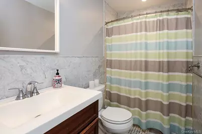 41 Cambria Road, Syosset, NY 11791 - Photo 17