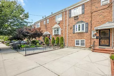 69-35 61st Road, Middle Village, NY 11379 - Photo 3