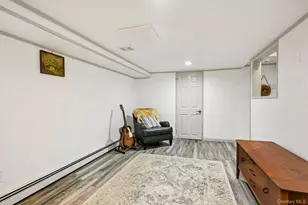 148 Oak Ave, Shirley, NY 11967 - Photo 27