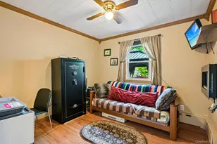 148 Oak Ave, Shirley, NY 11967 - Photo 17