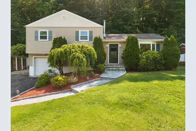 22 Knollwood Road, Cortlandt Manor, NY 10567 - Photo 1