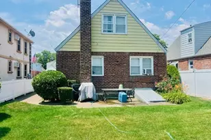 86-63 Musket St, Queens Village, NY 11427 - Photo 29