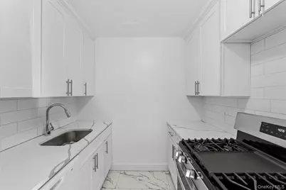 23 Water Grant Street #8G, Yonkers, NY 10701 - Photo 11