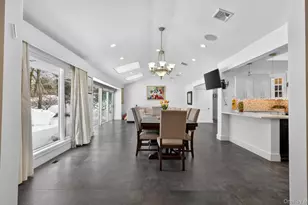 11 Juneau Blvd, Woodbury, NY 11797 - Photo 13