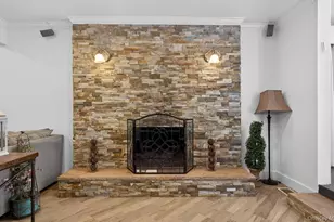 11 Juneau Blvd, Woodbury, NY 11797 - Photo 9