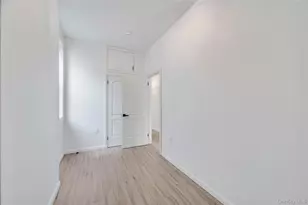 330 E 198th St, Bronx, NY 10458 - Photo 19