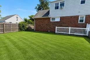 31 Maple Ave, Kings Park, NY 11754 - Photo 11