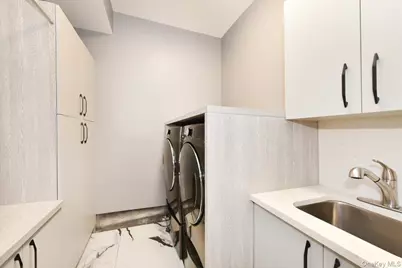 345 Heather Lane, Hewlett, NY 11557 - Photo 39