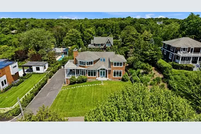 17 Oceanview Drive, Southampton, NY 11968 - Photo 1