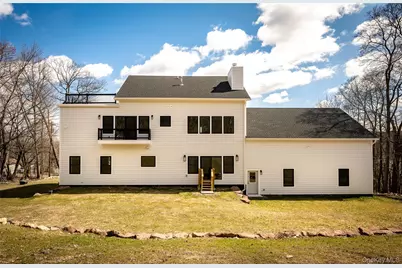 133 W Mombasha Road, Monroe, NY 10950 - Photo 3