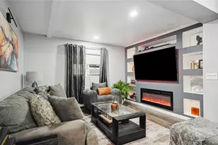 1634 N Gardiner Dr, Bay Shore, NY 11706 - Photo 7