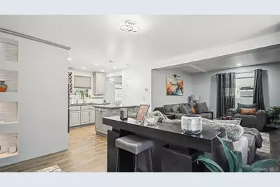 1634 N Gardiner Drive, Bay Shore, NY 11706 - Photo 5