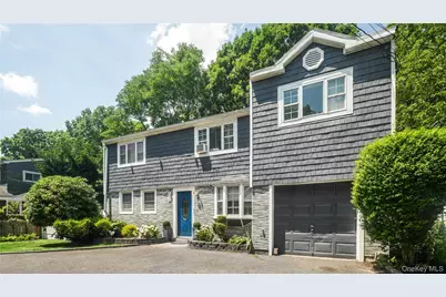 1634 N Gardiner Drive, Bay Shore, NY 11706 - Photo 3
