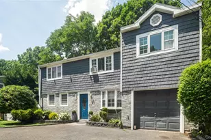 1634 N Gardiner Dr, Bay Shore, NY 11706 - Photo 3