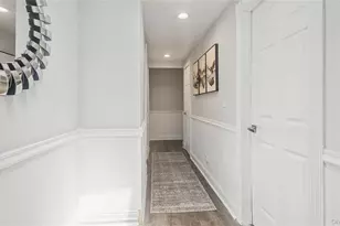 1634 N Gardiner Dr, Bay Shore, NY 11706 - Photo 17