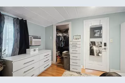 1634 N Gardiner Drive, Bay Shore, NY 11706 - Photo 21