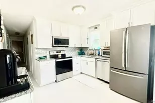 26 Robinwood St, Mastic, NY 11950 - Photo 3