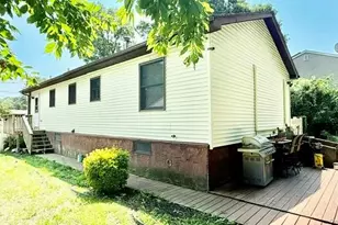 26 Robinwood St, Mastic, NY 11950 - Photo 17