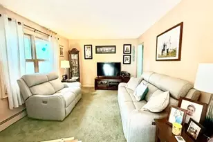 26 Robinwood St, Mastic, NY 11950 - Photo 7