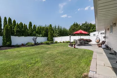34 1st Avenue, Farmingdale, NY 11735 - Photo 19