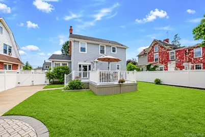 27 Hilbert Street, Hempstead, NY 11550 - Photo 5