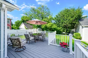 27 Hilbert St, Hempstead, NY 11550 - Photo 9