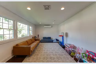 30 Harriet Lane, Huntington, NY 11743 - Photo 11