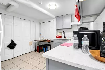6107 Bleecker Street, Ridgewood, NY 11385 - Photo 25