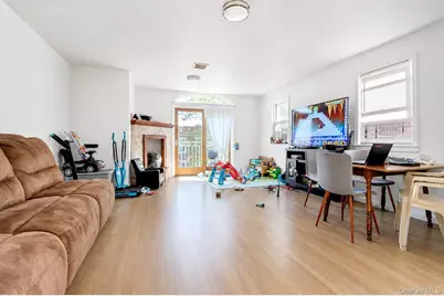 6107 Bleecker Street, Ridgewood, NY 11385 - Photo 17
