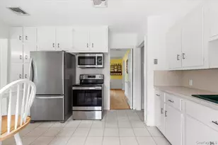 54 Strathmore Rd, Scarsdale, NY 10583 - Photo 15