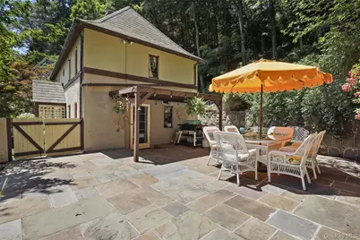 220 Mill River Road, Chappaqua, NY 10514 - Photo 23