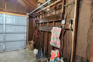 48 Gleason Blvd, Pleasant Valley, NY 12569 - Photo 9