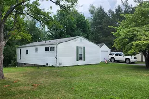 48 Gleason Blvd, Pleasant Valley, NY 12569 - Photo 17