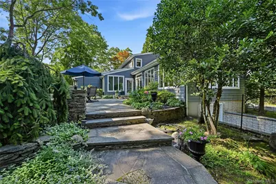18 Nicole Court, Manorville, NY 11949 - Photo 41