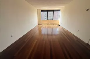 4 Martine Ave, White Plains, NY 10606 - Photo 7