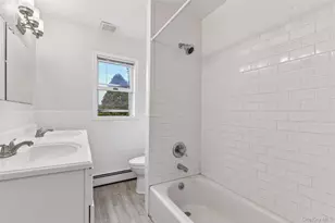 77 Andrew St, Manhasset, NY 11030 - Photo 27