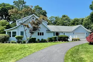 2725 Skunk Ln, Cutchogue, NY 11935 - Photo 17