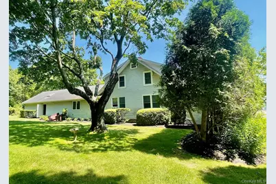2725 Skunk Lane, Cutchogue, NY 11935 - Photo 19