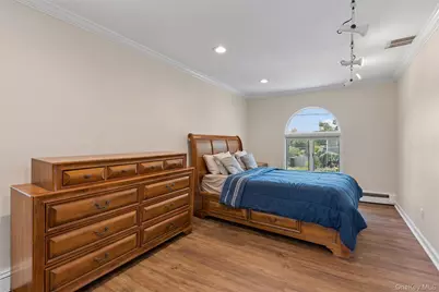 2687 Karen Street, Bellmore, NY 11710 - Photo 19