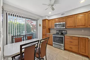 45 Heritage Dr, New City, NY 10956 - Photo 5