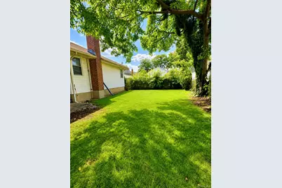 171 Allen Street, Hempstead, NY 11550 - Photo 9