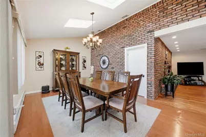 364 Boundary Avenue, Massapequa, NY 11758 - Photo 23