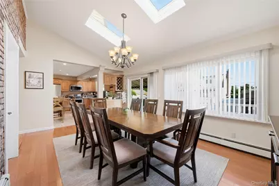 364 Boundary Avenue, Massapequa, NY 11758 - Photo 25