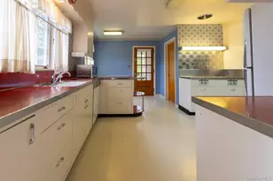 10 DeGarmo Pl, Poughkeepsie, NY 12601 - Photo 31