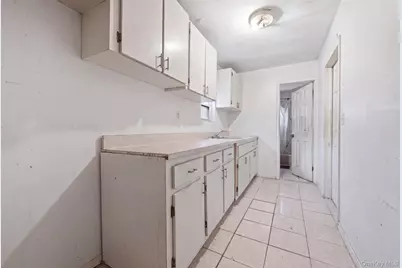 12219 191st Street, Springfield Gardens, NY 11413 - Photo 7
