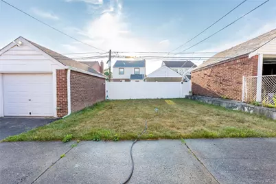 118 48 222nd Street, Cambria Heights, NY 11411 - Photo 5