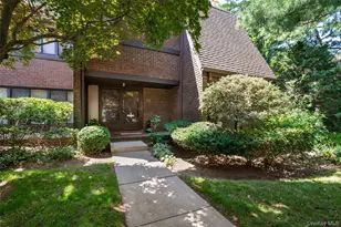 60 Pheasant Run, Roslyn, NY 11576 - Photo 3